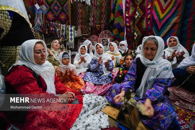 نمایشگاه ملی صنایع دستی در اردبیل_68fbc5057235c.jpeg