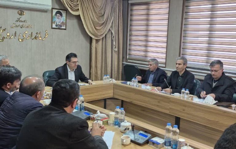 قلندری: شیوه‌نامه جدید آرد و نان در اردبیل عملیاتی
می‌شود_691ac024e1434.jpeg