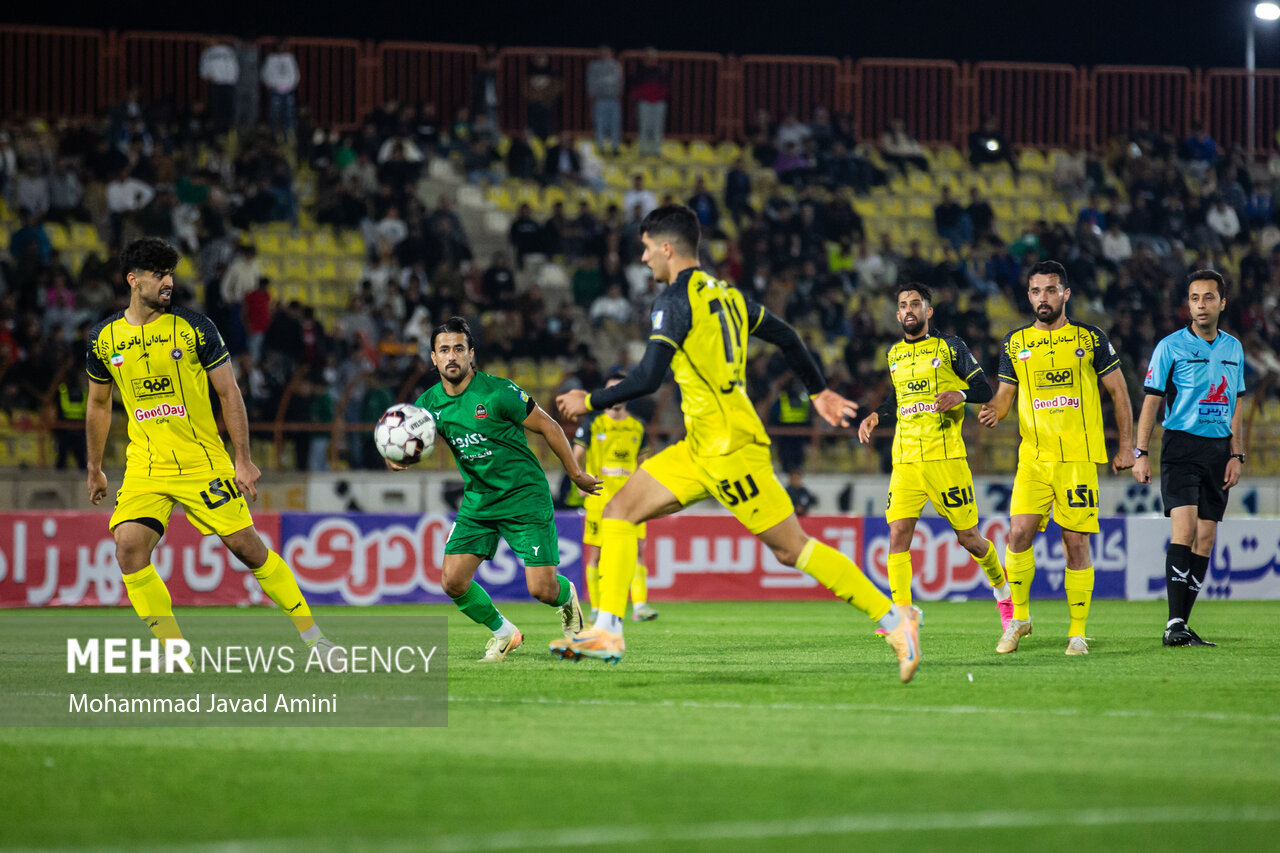 مصاف ۴ تیم لیگ برتری با لیگ یکی‌ها/ چالش «زمین» برای استقلال
و ساپینتو_6920064d2b29e.jpeg