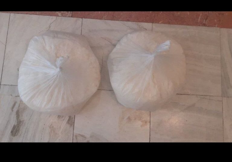 محموله شیشه در محور سرچم به اردبیل توقیف شد_69302c8459075.jpeg